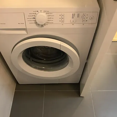 Svea - Free Parking ドゥブロブニク